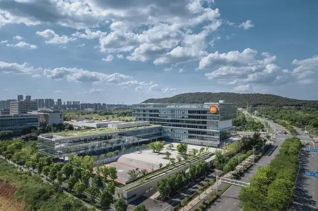 开始！雷军和方洪波必有一战爱游戏app体育清仓只是(图2)