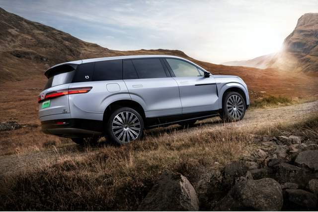 N9 「技术鱼池」放大招！杀入中大型 SUV 市场ayx爱游戏体育网页版入口3898 万起！腾势(图16)