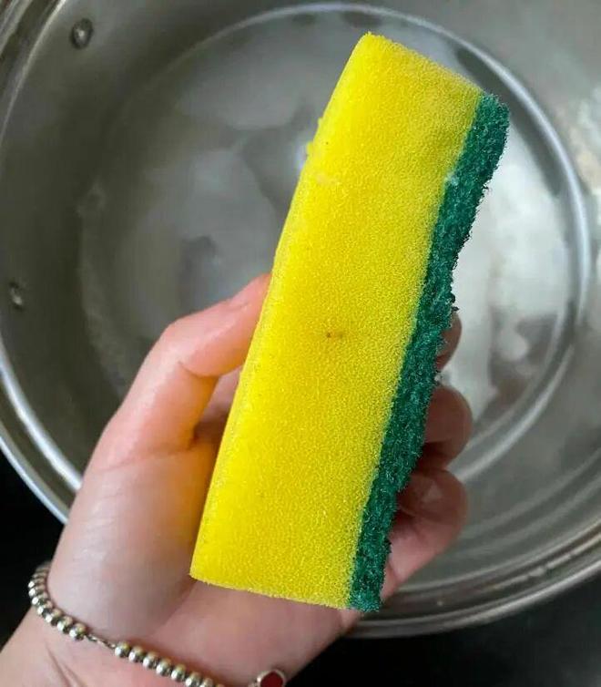 些东西都是“霉菌重灾区”很多人每天都在用爱游戏(ayx)中国网站惊到了！家里这(图15)