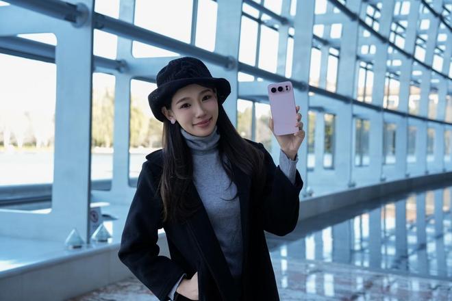 2025年拍人像首选荣耀500 Pro爱游戏入口2025年拍人像手机推荐：(图4)